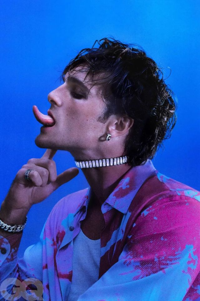 《亢奋》性感鲜肉男主,酷帅登封!