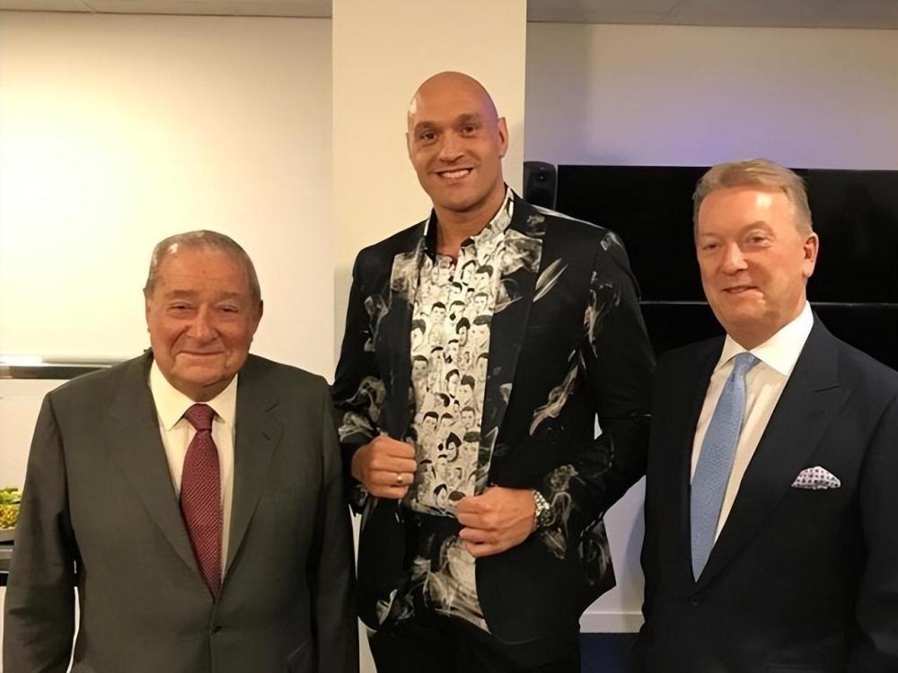 泰森·富里正式通知《拳台》杂志和wbc,将放弃世界拳王头衔_腾讯新闻