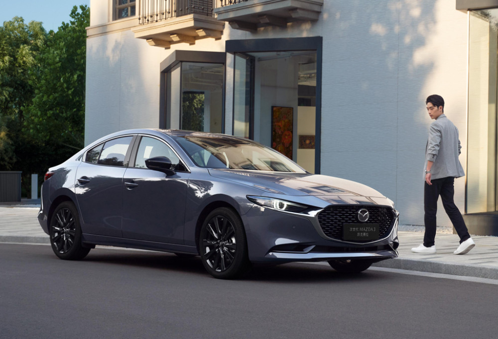 马自达3 昂克赛拉/cx30黑曜版上市 14.39万元起售_腾讯新闻