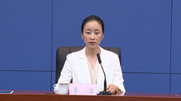 李洁介绍,今年智博会期间,两江新区在重庆国际博览中心s8场馆打造了