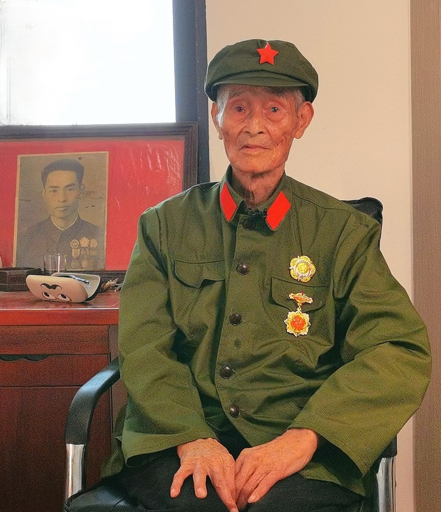 百岁老兵留光影102岁老兵申太恒从流浪儿到战士保家卫国最光荣
