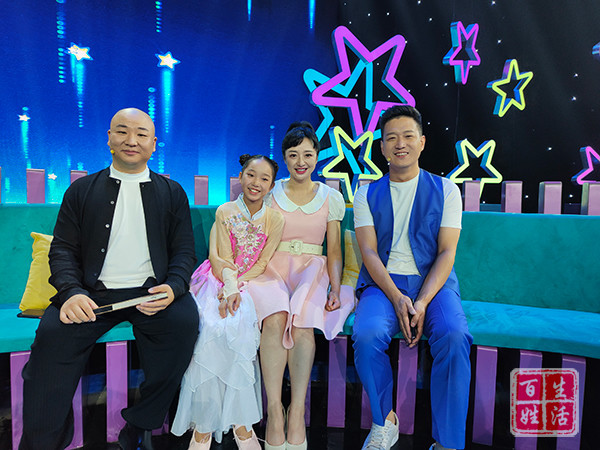 王宁馨参加《宝贝亮相吧》个人节目录制李林儒参加《宝贝亮相吧》个人