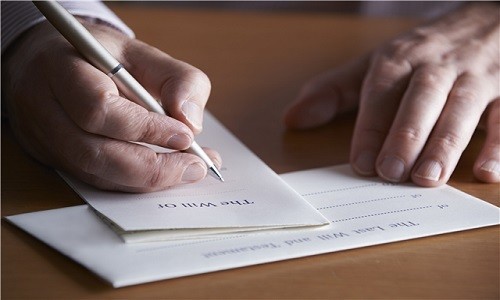 父母在儿子的欠条上签了字，就一定要承担连带偿还责任吗？
