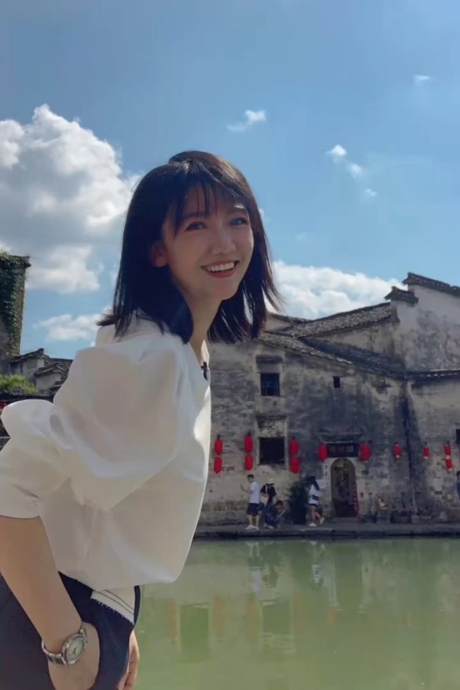 安徽台美女主持亚群喜得千金,40岁高龄生女,老公身份至今成谜_腾讯