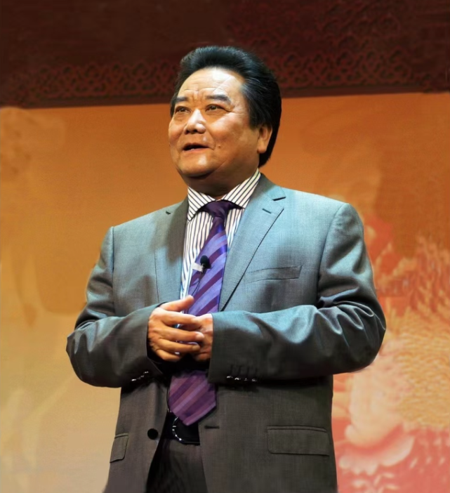 国家一级演员陆敬业去世享年76岁最后露面时学生蹲桌下敬酒