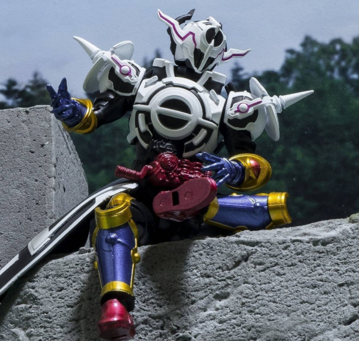 假面骑士8月食玩掌动官博实物全员都是极恶反派还是e总最帅气