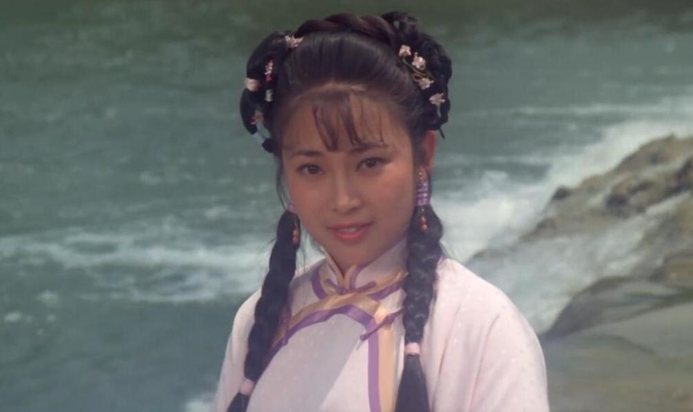 被忽视的《南北少林》,李连杰女装靓丽,黄秋燕青春无敌_腾讯新闻