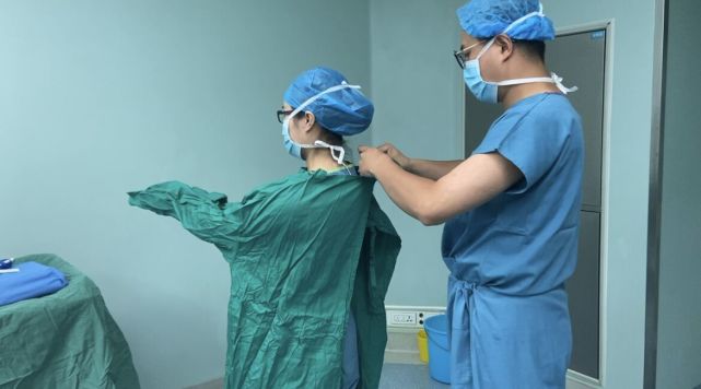 90后医生孙敏:肛肠女医生的日常,你有点难以想象