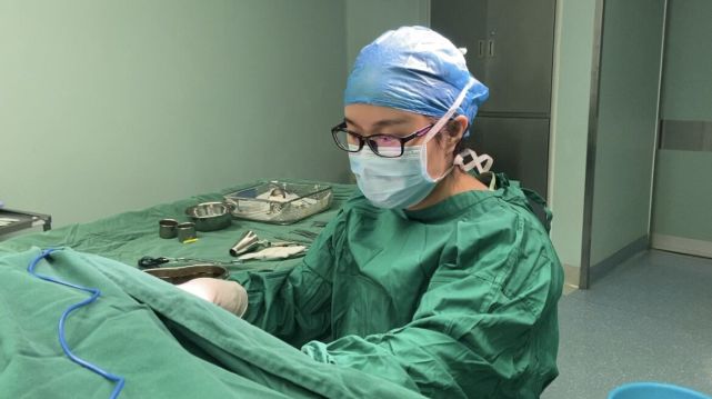 90后医生孙敏:肛肠女医生的日常,你有点难以想象