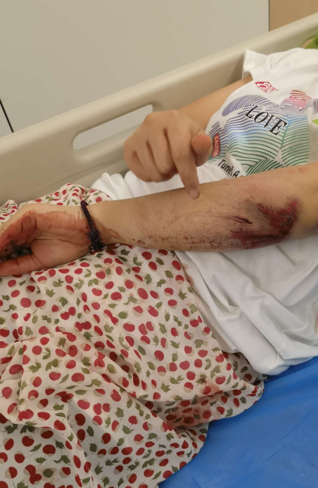 夜里十点多,淮安这一路口突发惨痛一幕·_腾讯新闻