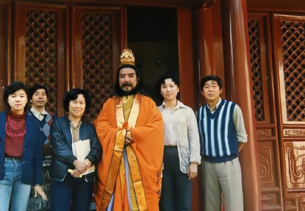 时,杨洁就没有再拍下油锅的镜头,这一点《西游记》的摄像师王崇秋