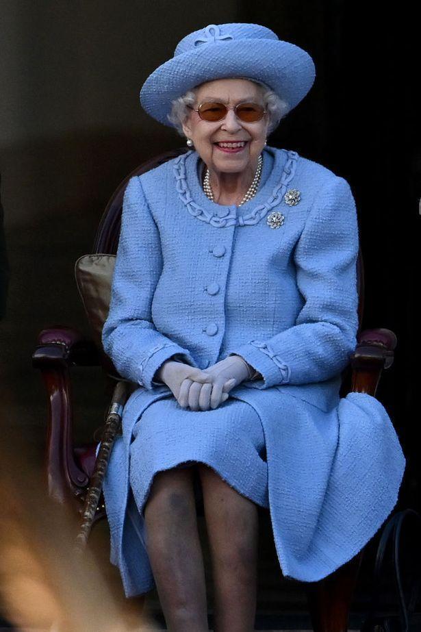 英国女王死亡预言图片