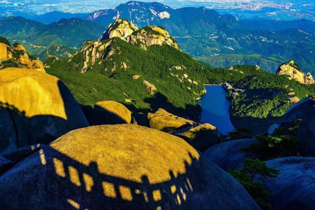 目標,圍繞山水,人文,康養,鄉村等四大主題板塊,對接大武漢,溝通大長江