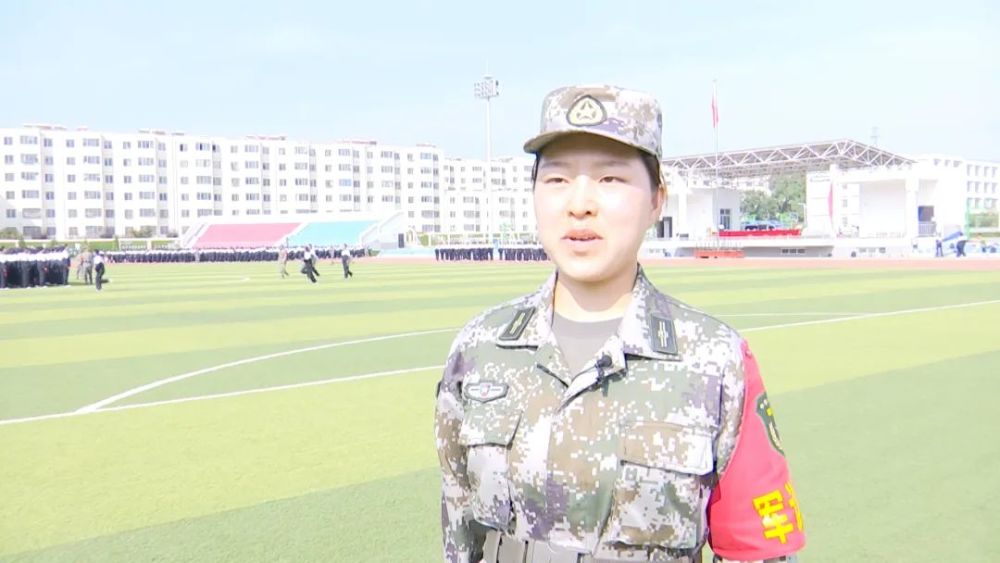 陇西县4000余名高一新生正在军训_腾讯新闻