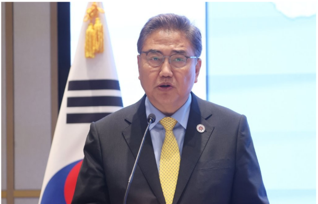 韩国面临在中美之间二选一，韩外长：印太未来不能排除中国