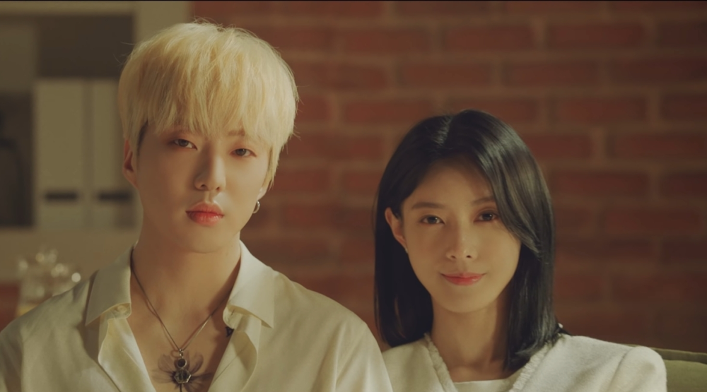 而随着"社内相亲"这种情况被曝光后,姜昇润和文智孝所属经纪公司yg