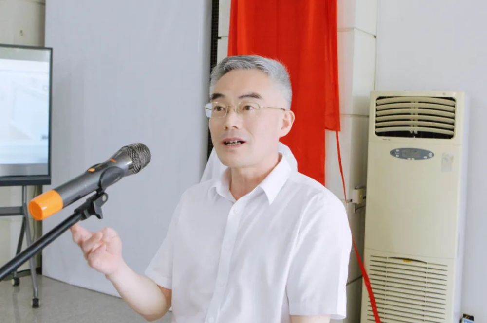 今天(8月19日)上午,邬平川为淮南网挂牌,淮南日报媒体融合再跨大步