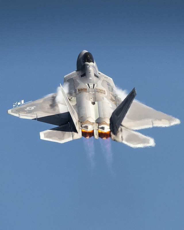 美国f22战机重大升级,美空军:将对中俄五代机保持"永久优势"