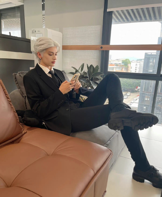 "渣男"仲尼没得洗:靠恩爱人设赚流量,却出轨多名网红