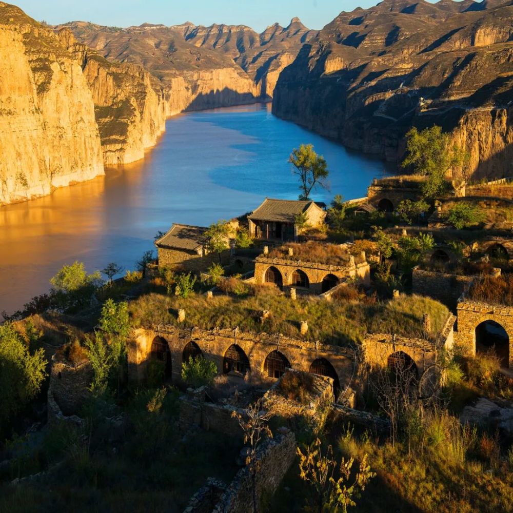 偏关老牛湾:黄河与长城握手的地方_腾讯新闻