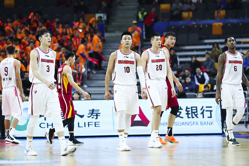 汤神赛季报销|广东宏远神射手曾茂洲训练时骨折赛季报销