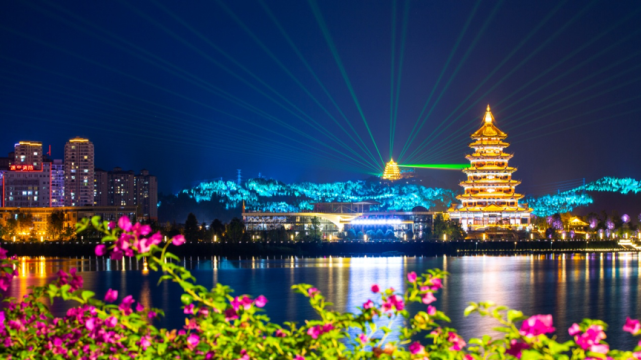 跟着声音去遂宁涪江边上听川剧金华山上忆古人