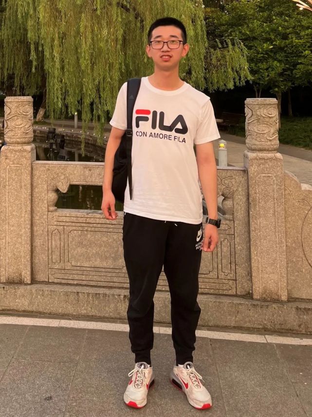 未名新语｜周逸飏：注定追寻的彼岸_腾讯新闻