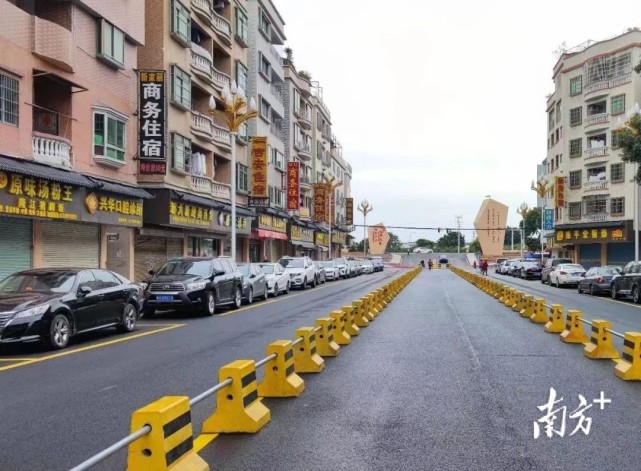 在整治人居环境行动中,大盛村会同相关部门以人为本