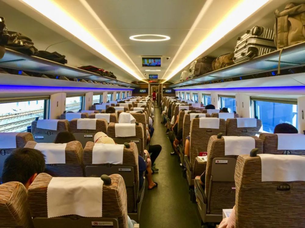 高铁设"儿童车厢"避免吵闹,可行吗?_腾讯新闻