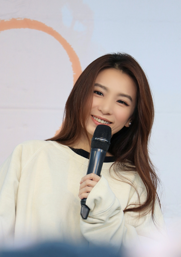 内涵事件后,田馥甄口碑反转,重获央视力挺,网友们过度解读了?插图2