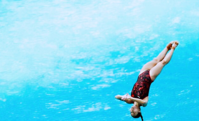 "跳水女神"何姿:不嫁豪门嫁师兄,秦凯娶她才是真的三生有幸