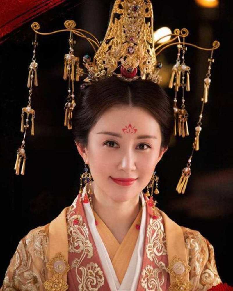 历史上以丑出名的两个皇后,一个匡君谏主一个扰乱