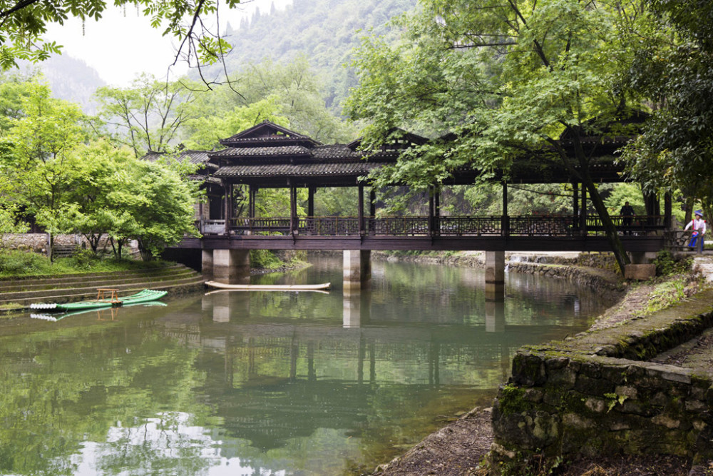 重沐巴楚遗风品味土家文化三峡地区最具魅力的民俗风情园