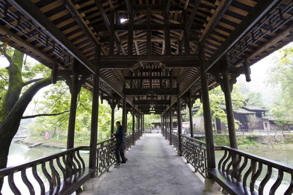 重沐巴楚遗风品味土家文化三峡地区最具魅力的民俗风情园