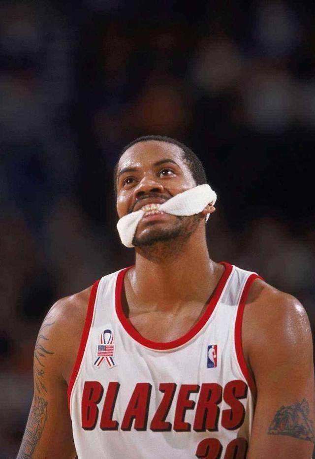 怒吼天尊拉希德华莱士