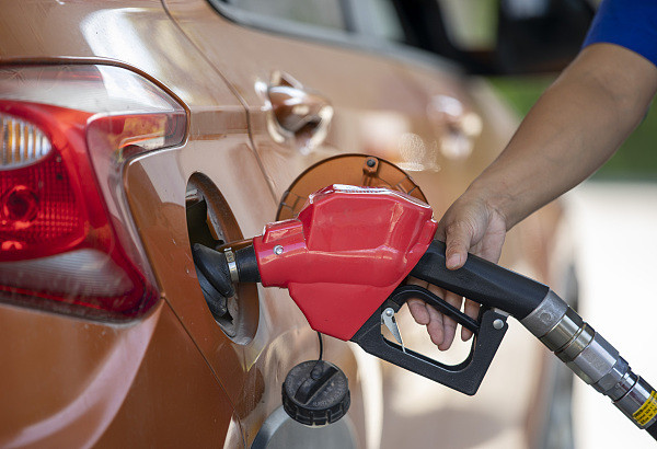 国内油价明晚有望达成"五连降":95号汽油预计下调0.17元/升$插图