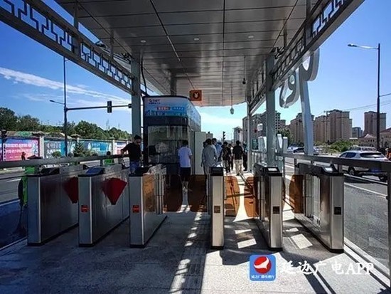 延吉市快速公交brt进行空车试运行