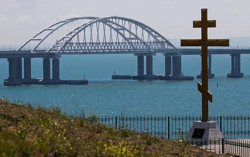 炸毁克里米亚大桥，或致俄乌冲突战火升级？此桥为何如此重要？英语培训机构