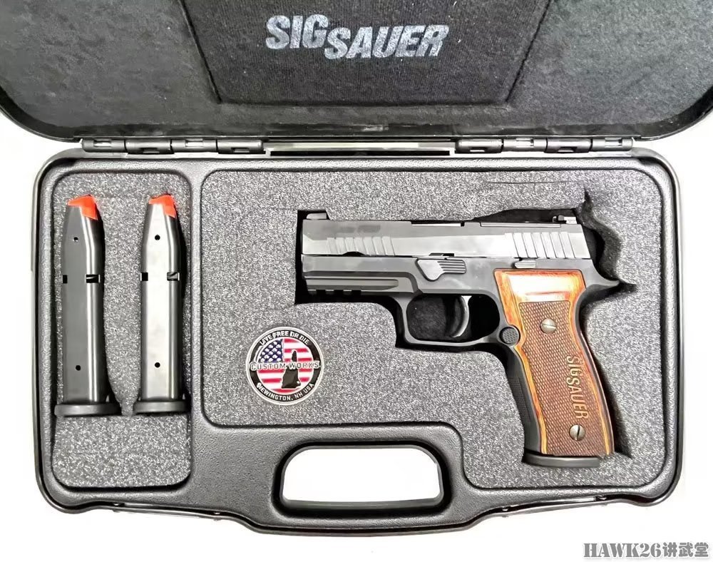 细看:西格绍尔p320 axg经典型 回归传统金属套筒座 精致收藏品_腾讯