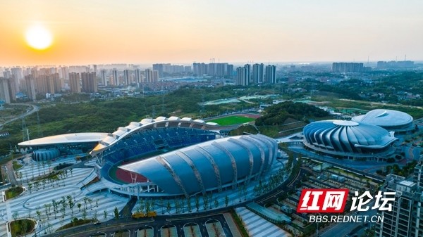 航拍岳阳市体育中心掀开省运会主场馆神秘的面纱