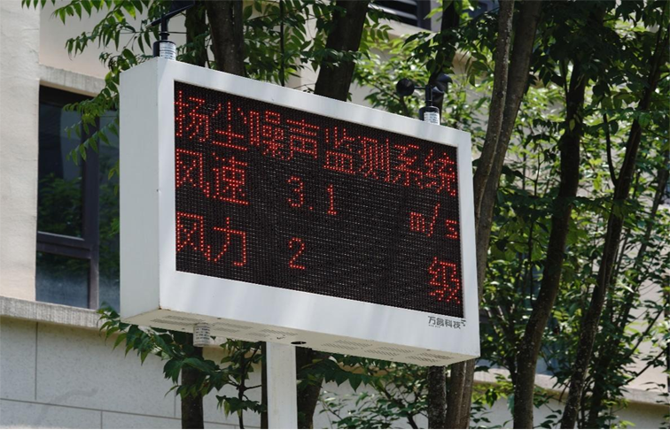 上海拟规定：优先支持有驾驶人的智能出租、智能公交等示范运营