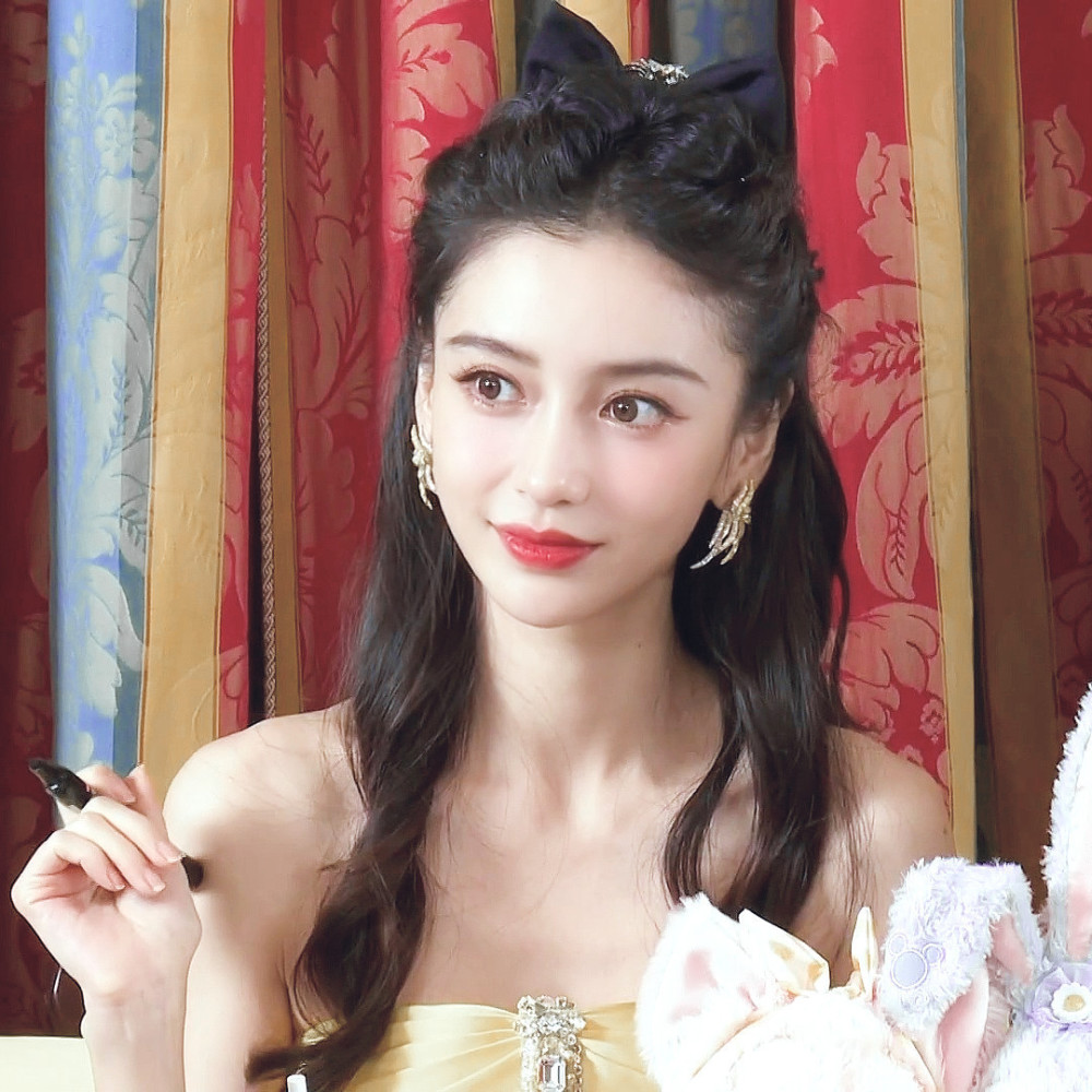 angelababy晶钻蝴蝶结公主裙,高定国内首穿,明媚清新不失活力_腾讯