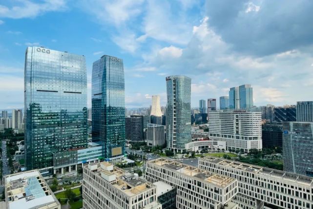 集成电路"链主"企业海光信息成功上市,背后的成都高新区做对了什么?