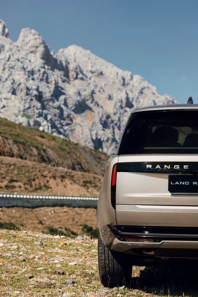 设计和性能的王者——试驾全新一代路虎揽胜_腾讯新闻