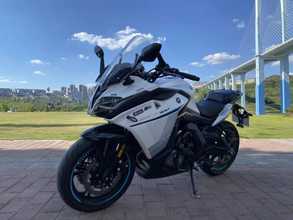 试驾春风400gt为旅行而生新手却很难驾驭驾驶观