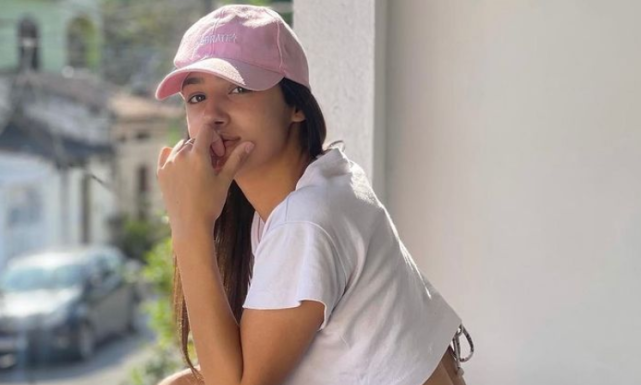 巴西巨星混贫民窟追上富豪千金 40岁阿德里亚诺恋爱 女友18岁