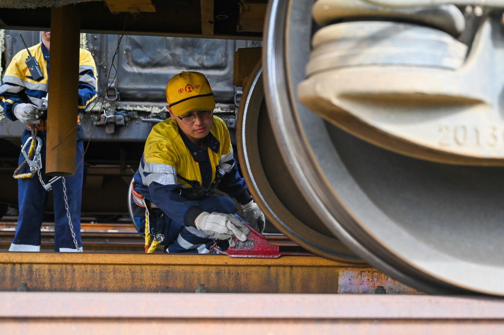 铁路调车员:日行三万步 保电煤供应