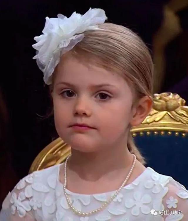 爱美和珠宝要从小抓起王室公主小时候都戴什么珠宝