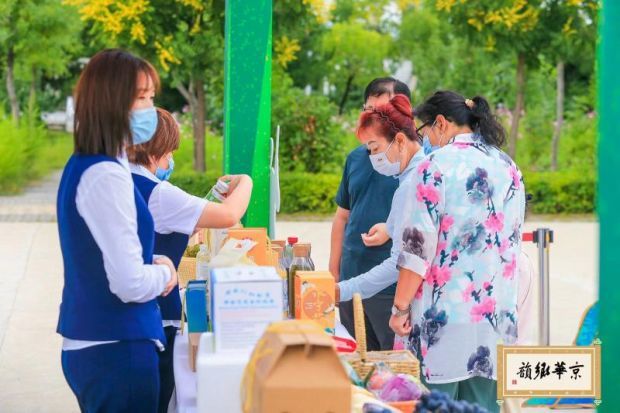 “十百千万”畅游行动秋季推介会举行京郊十大特色美食及伴手礼亮相