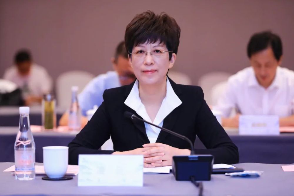 黄山市政府与安徽国元金融控股集团签署战略合作框架协